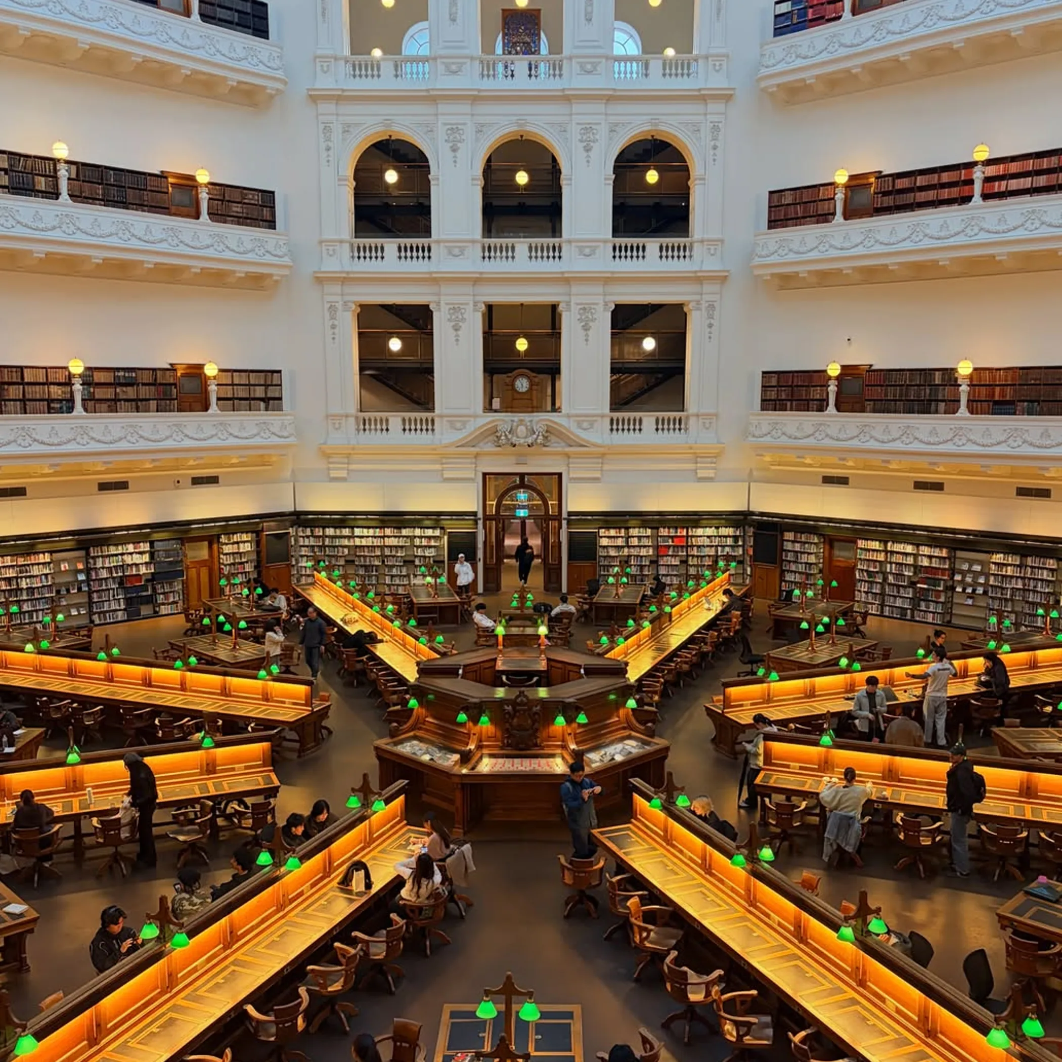 melbourne state library exterior