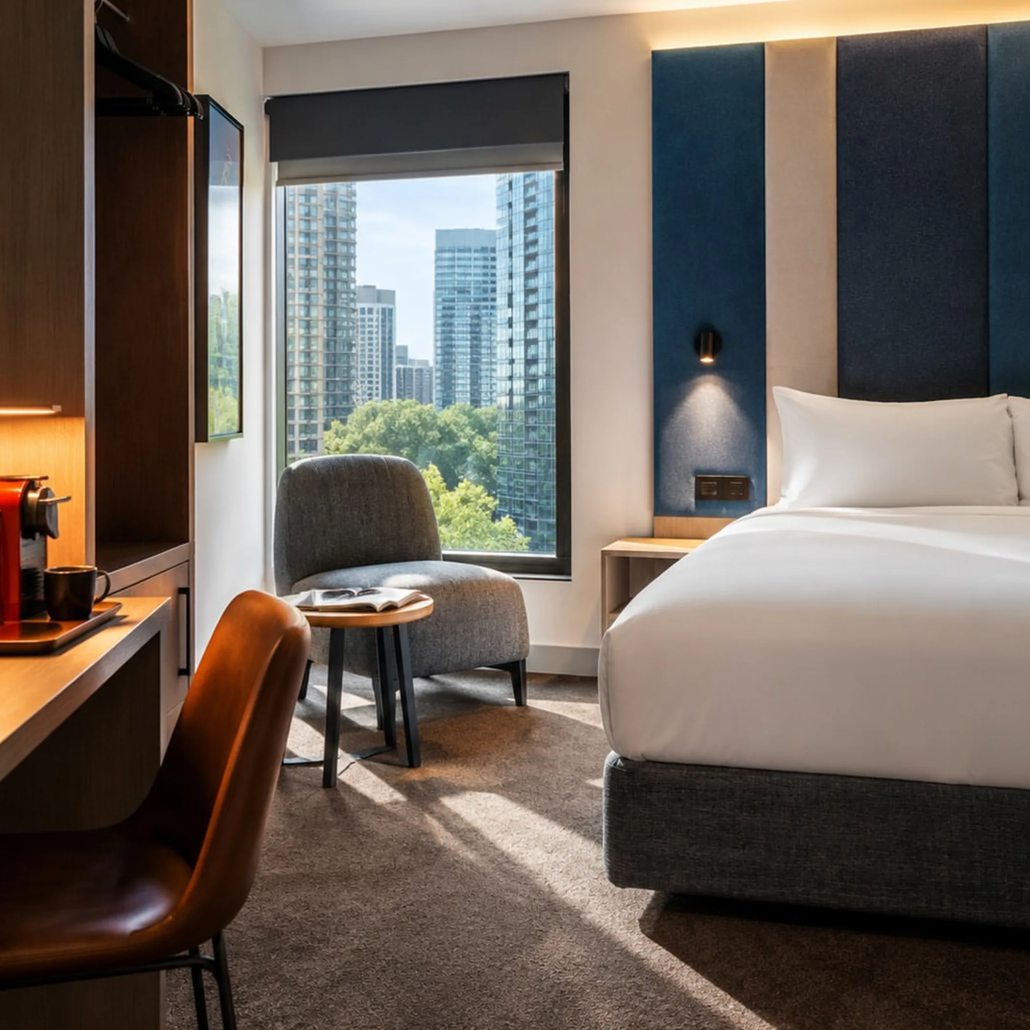 melbourne accommodation and city views